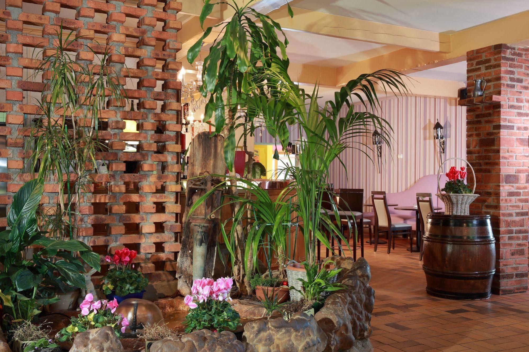 Sure Hotel By Best Western Saint-Quentin Ouest Le Pot D Etain Holnon Exteriér fotografie